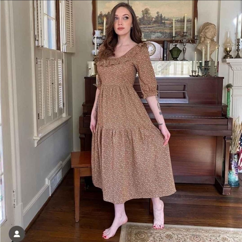 Elegant Brown Floral Midi Dress